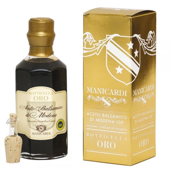 Balsamic Vinegar with Manicardi brand in a 250ml packaging